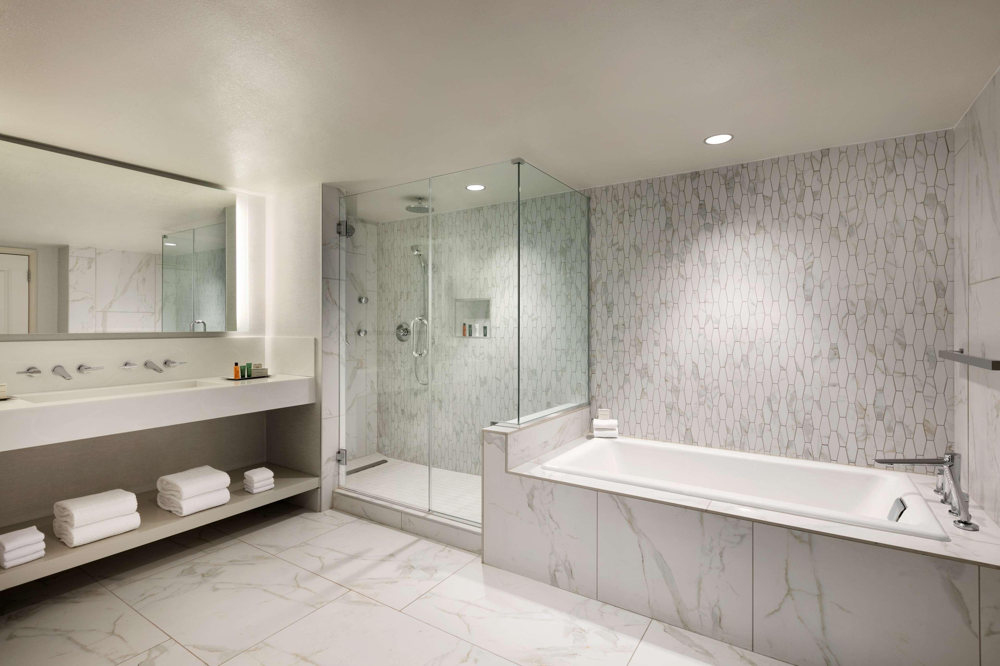 Hilton Fort Collins Extérieur photo
