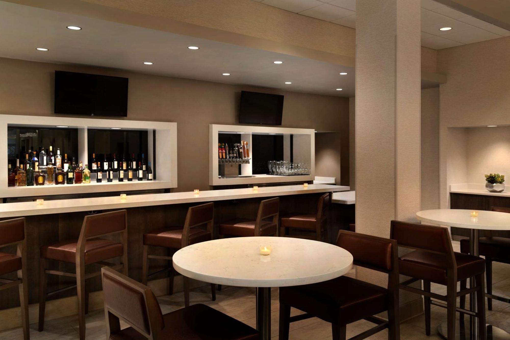 Hilton Fort Collins Extérieur photo
