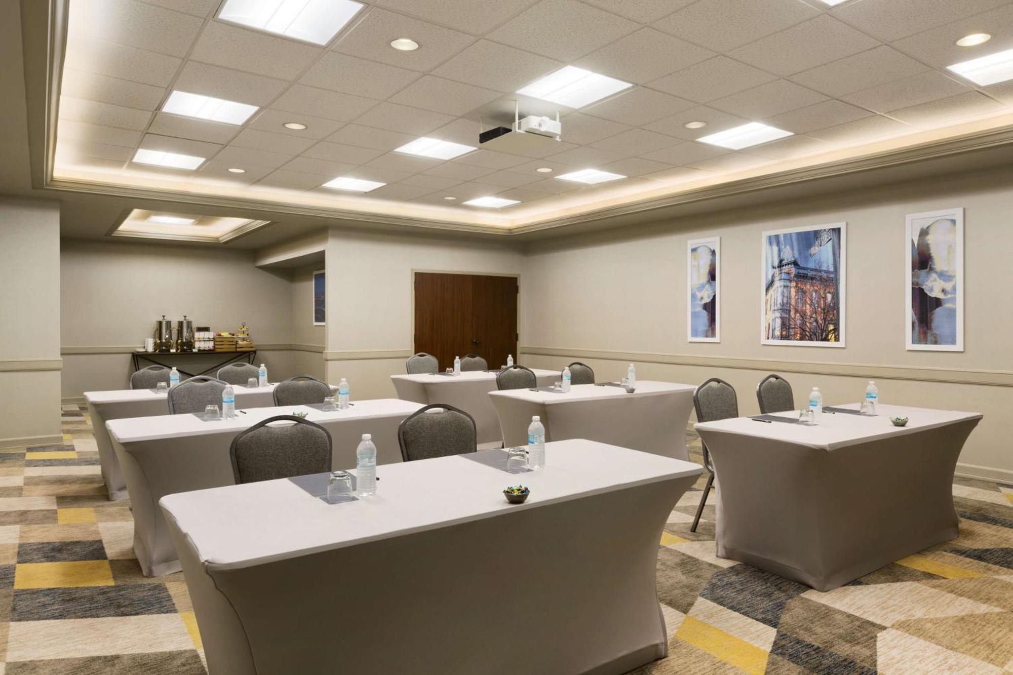 Hilton Fort Collins Extérieur photo